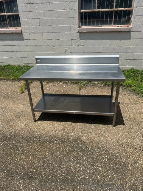 $500 / 5 Ft Full Stainless Table / Great Condition / Commercial Kitchen Equipment
