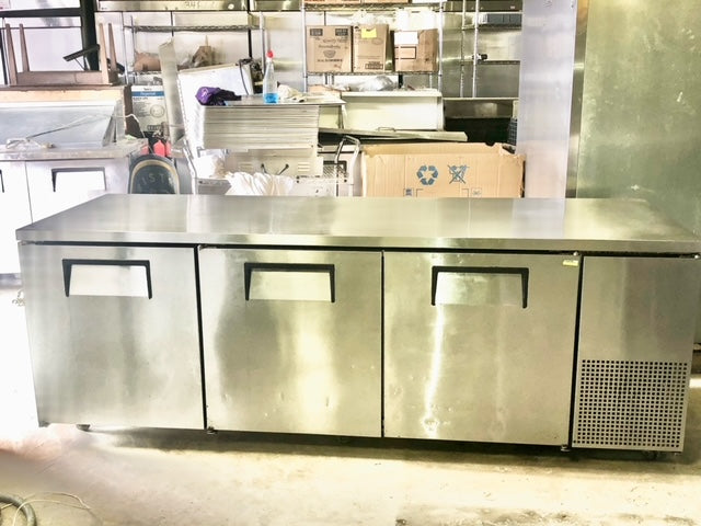 $4500 / True TUC-93-HC 93" W Undercounter Refrigerator w/ (3) Sections & (3) Doors,