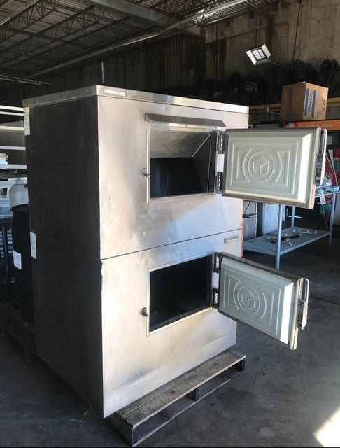 $3500 / Scottsman 1000lb Ice Bin / Ice Machine / Quality Used Restaurant Equipment / Ready for Pickup or Delivery