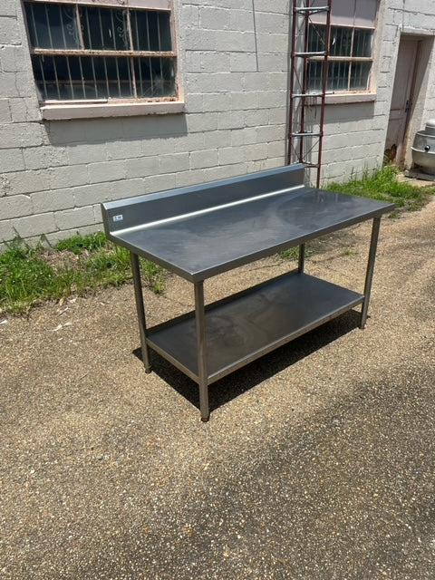 $500 / 5 Ft Full Stainless Table / Great Condition / Commercial Kitchen Equipment