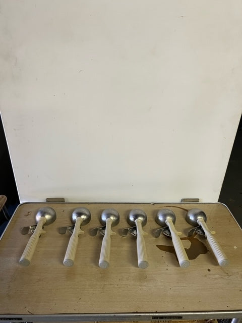 Vollrath 47141 Jacob's Pride #10 Ivory Thumb Press Disher - 3.25 oz