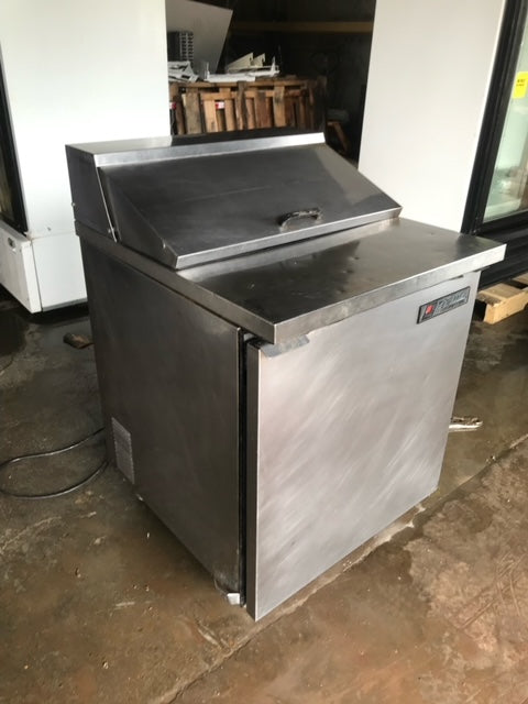 $1200 True TSSU-27-08-HC 27" Sandwich/Salad Prep Table w/ Refrigerated Base, 115v