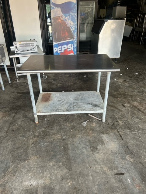 $400 / 5 Ft Stainless Steel Table / Sturdy Condition / Ready for Pickup