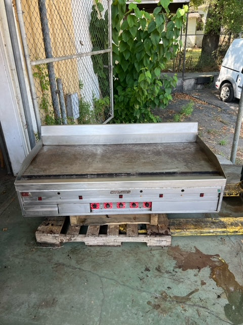 $6500 / Magi Kitchen 5Ft Flat Grill / Great Condition.