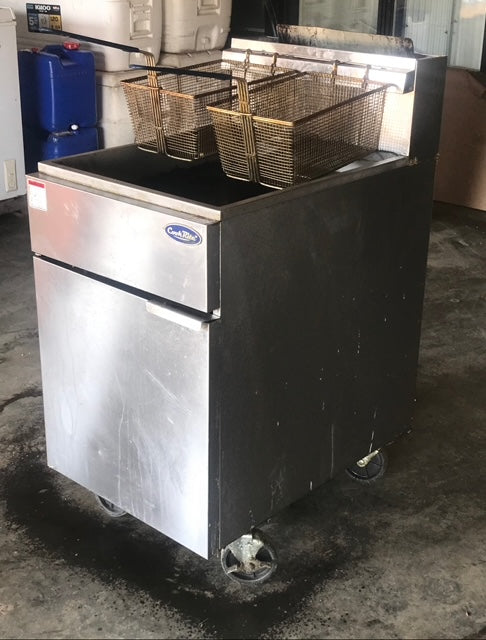 $1200 ea. / CookRite 75lb Natural Gas Fryer / Less Than 1 Year Old / Tested and Ready to Operate / Ready for Pickup or Delivery