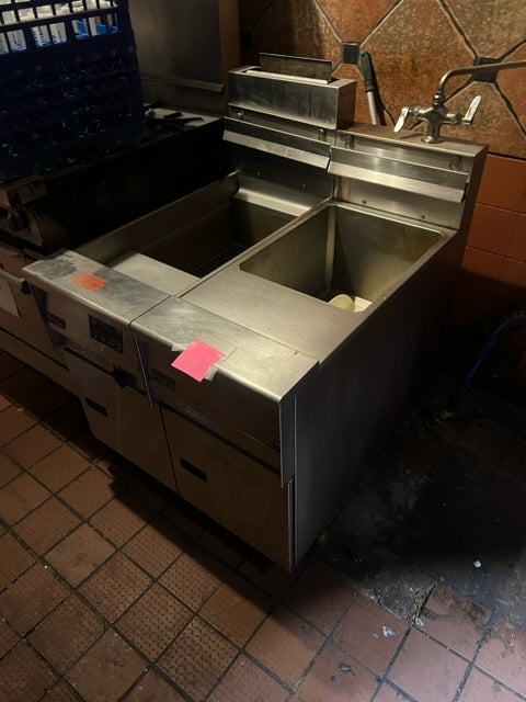 $4200 / Pitco 10 Gal Natural Gas Rinse Station / Restaurant Equipment