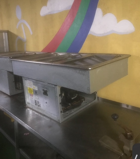 $1500 / 43 1/2in Atlas Drop In Cold Table / Quality Condition / Verified by Licensed Tech / Restaurant Equipment / Saled Bar / Oyster Bar