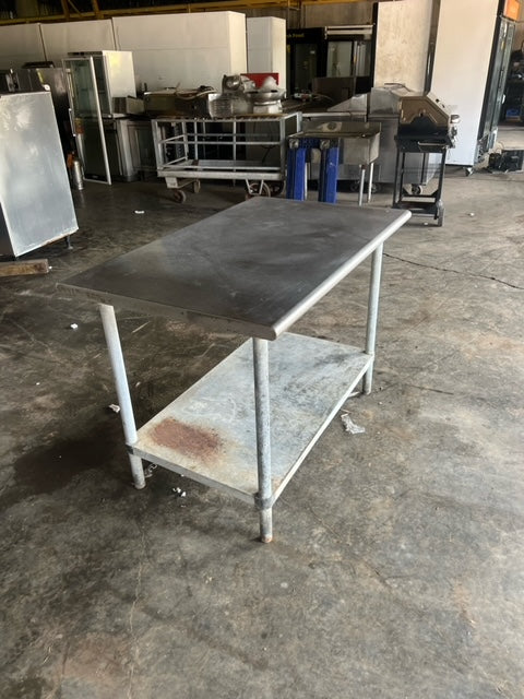 $400 / 5 Ft Stainless Steel Table / Sturdy Condition / Ready for Pickup