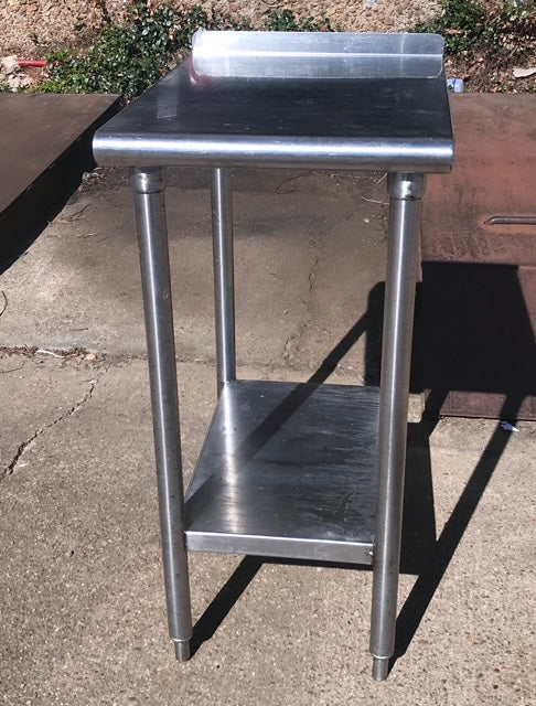 $250 / 18x24in Stainless Steel Table / Great Sturdy Table / Restaurant Equipment / Amazing Condition