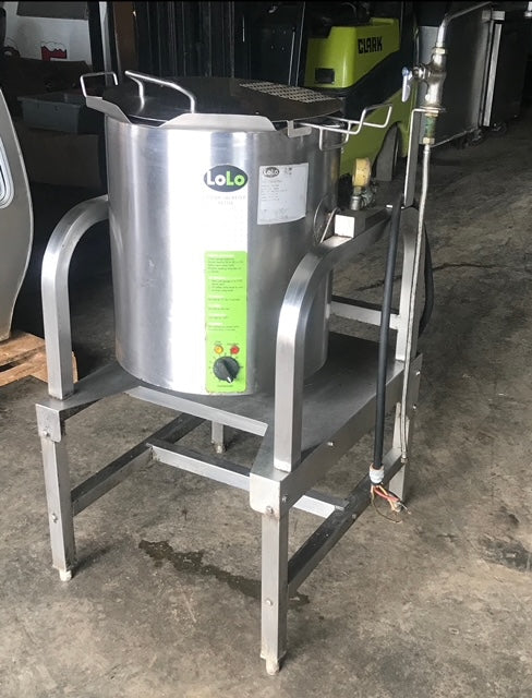 $2500 OBO / 8 Gal Groen LO-LO MD:SK-32E Tilt Pot / Great Condition / Restaurant Equipment