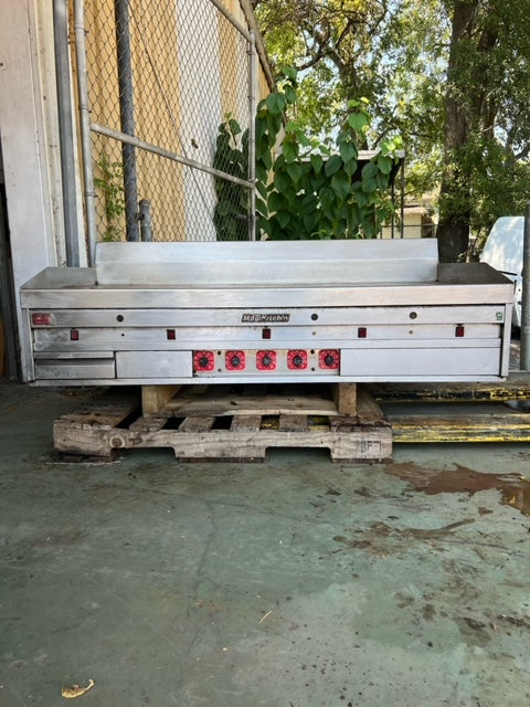 $6500 / Magi Kitchen 5Ft Flat Grill / Great Condition.