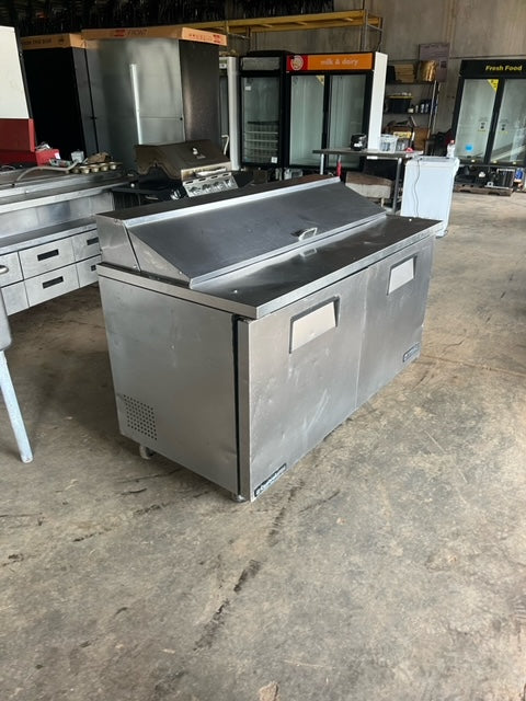 $2800 OBO / TRUE 60in Refrigerated Preptable / Certified by Tech / Restaurant Equipment / Sandwich Preptable / Restaurant Equipment