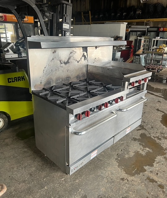 $3000 / Vulcan 6 Burner Stove w/ 24in Flatgrill and Char Broiler / Quality Unit / Ready For Pickup or Delivery