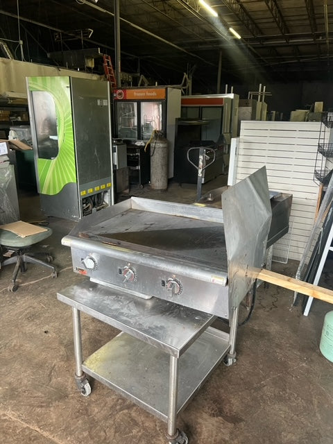 $2200 / 3 Ft Electric Flatgrill / Works Great / Tested by Licensed Tech / Restaurant Equipment