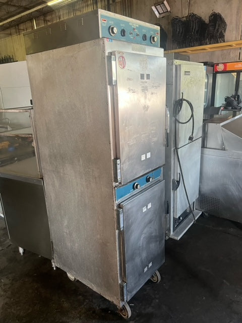 $2800 OBO/ Alto Shaam Heated Holding Cabinet / Restaurant Equipment Great Condition / Certified By Tech