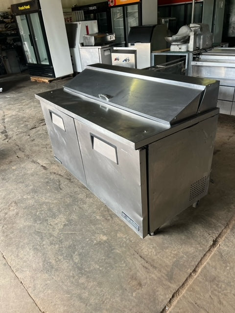 $2800 OBO / TRUE 60in Refrigerated Preptable / Certified by Tech / Restaurant Equipment / Sandwich Preptable / Restaurant Equipment