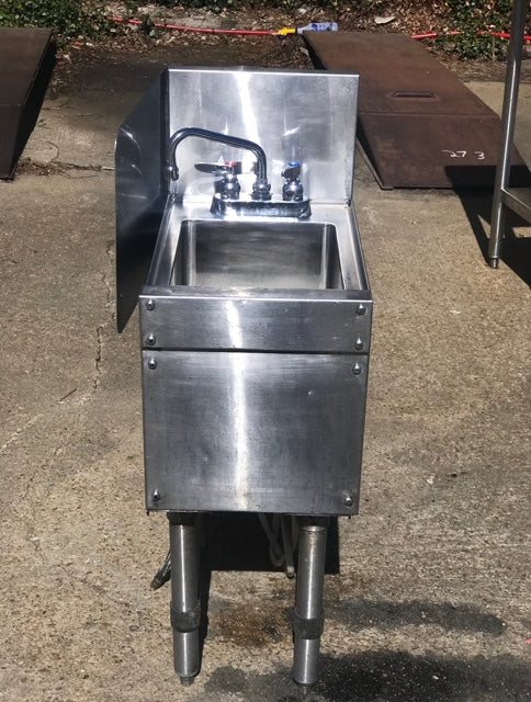 $400 / Behind the Bar Hand Sink / Excellent Condition / Bar Equipment / Quality Equipment