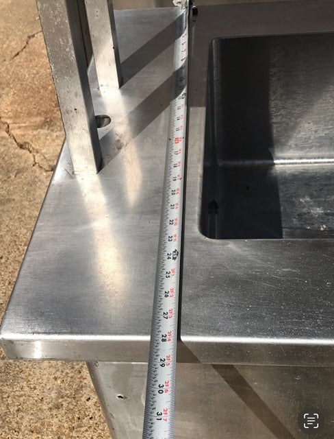 $1200 / 42” Stainless Steel Fixture w/ Ice Well / Quality Restaurant Equipment / Catering Equipment