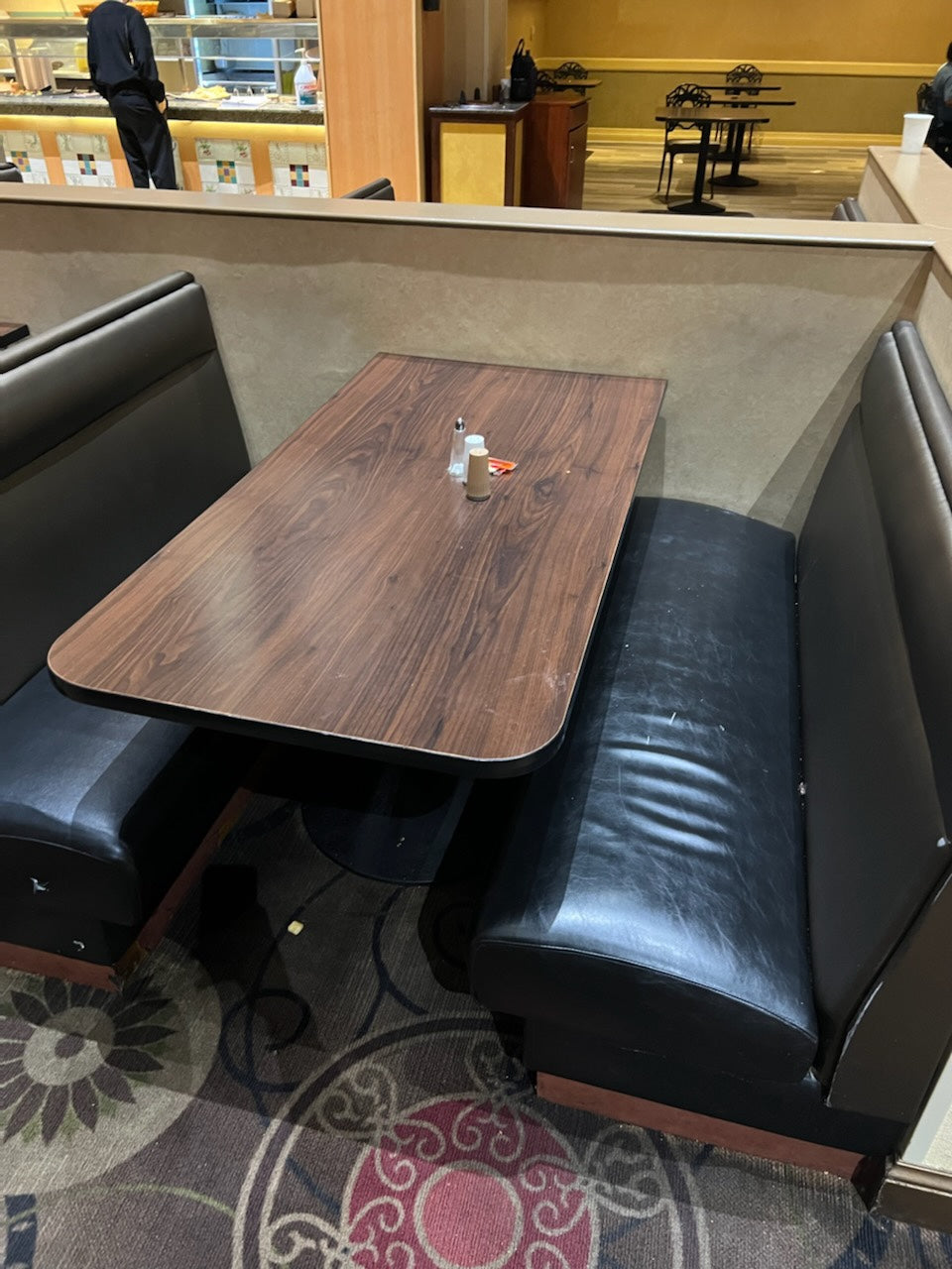 $600 a Set / 5ft Restaurant Booth Set / Great Condition