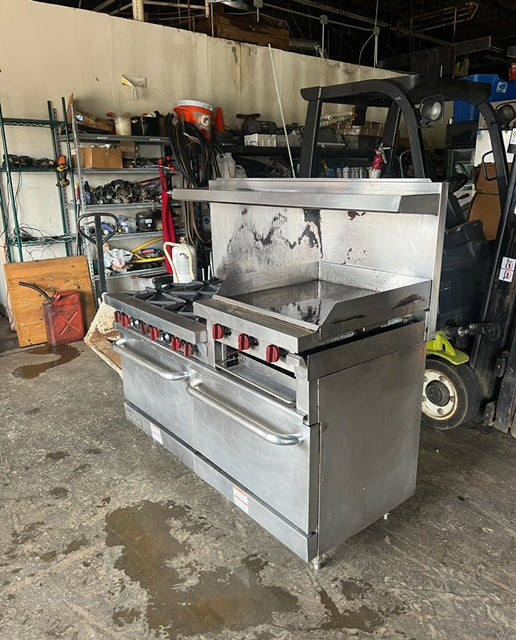 $3000 / Vulcan 6 Burner Stove w/ 24in Flatgrill and Char Broiler / Quality Unit / Ready For Pickup or Delivery