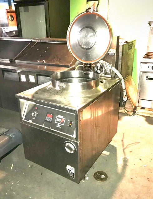 $2000 / BKI Pressure Fryer / 3 Phase / Commercial Pressure Fryer / Restaurant Equipment