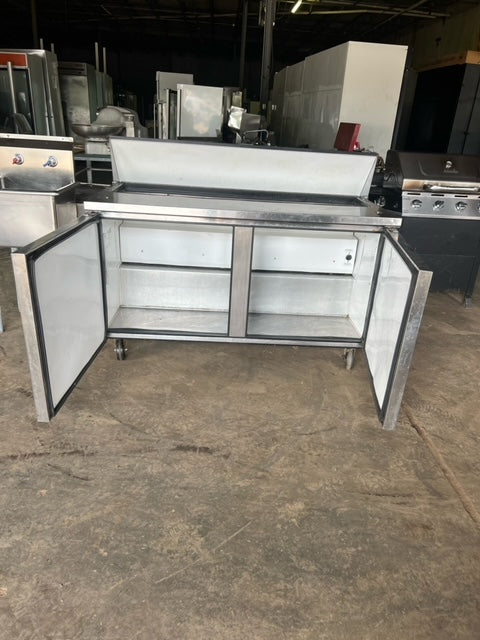 $2800 OBO / TRUE 60in Refrigerated Preptable / Certified by Tech / Restaurant Equipment / Sandwich Preptable / Restaurant Equipment