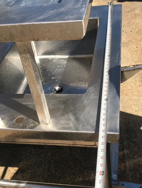 $1200 / 42” Stainless Steel Fixture w/ Ice Well / Quality Restaurant Equipment / Catering Equipment