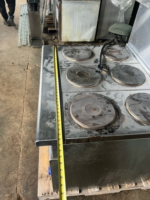 $3300 / 6 Burner Electric Stove / Great Condition / Restaurant Equipment