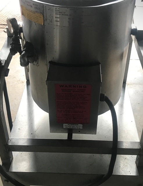 $2500 OBO / 8 Gal Groen LO-LO MD:SK-32E Tilt Pot / Great Condition / Restaurant Equipment