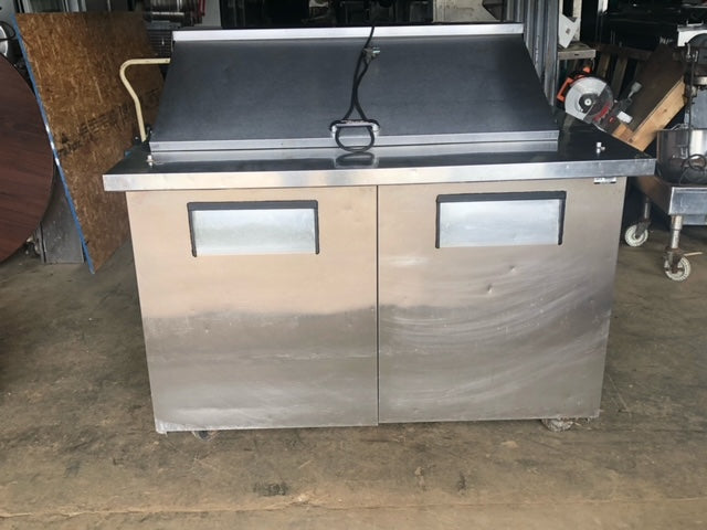 $5000 / True TSSU-48-18M-B-FGLID-HC 48" Sandwich/Salad Prep Table w/ Refrigerated Base,