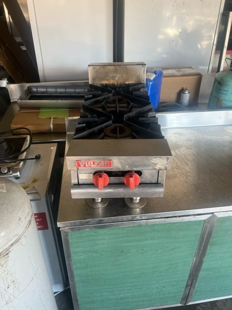 $1000 / Vulcan Counter Top 2 Burner Stove / Natural Gas / Can Be Converted To Propane