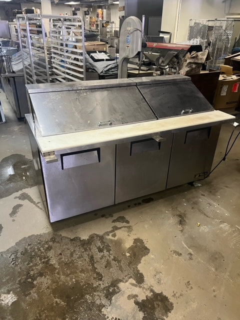 $3500 / True 3 Door Sandwich PrepTable / Certified By Licensed Tech