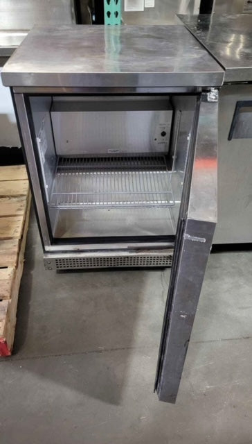 $1000 and Up / Certified Commercial 27in Worktop Cooler / NSF Certified