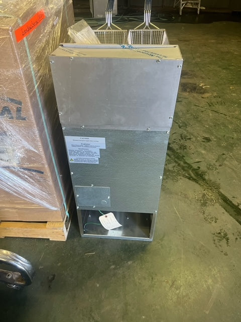 $5000ea. / NEW Imperial 3 Phase Electric 40lb Fryer / MN: IFS-40EU-KK / 2 In Stock